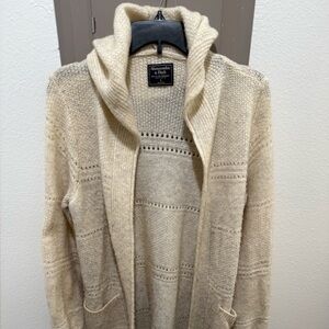 Abercrombie & Fitch Beige Women's Cardigan